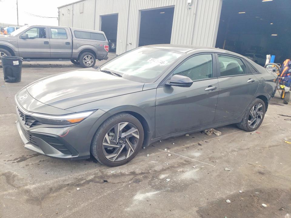 2025 Hyundai Elantra VIN KMHLM4DG8SU016230 COPART salvage auction — REAR END, Salvage Title, sold $6,900 on 2026-07-15 (photo 1)