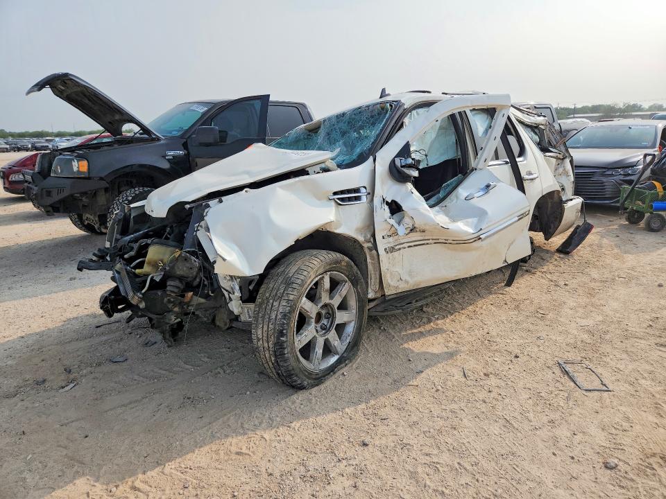 2014 Cadillac Escalade VIN 1GYS3BEF4ER220974 COPART salvage auction — ALL OVER, Tx - Nonrepairable Title, sold $250 on 2026-07-02 (photo 1)