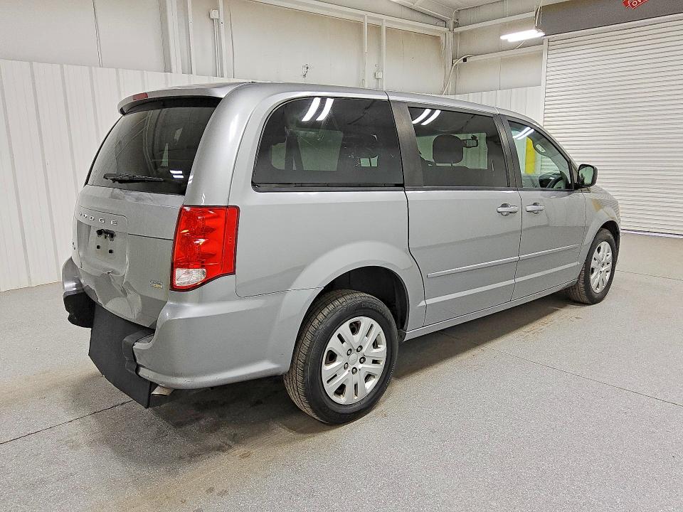 2016 Dodge Caravan VIN 2C4RDGBG0GR106317 COPART salvage auction — REAR END, Salvage Title, sold $4,400 on 2026-07-22 (photo 3)