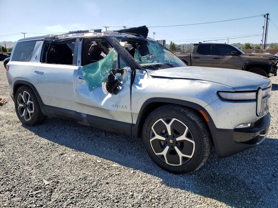 2024 Rivian VIN 7PDSGBBA7RN040588 COPART salvage auction — ROOF, Ca - Salvage Certificate, sold $14,000 on 2026-07-08 (photo 4)