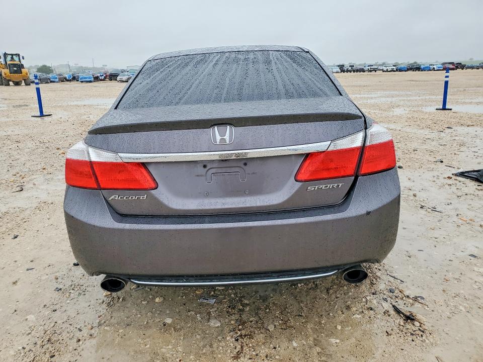 2014 Honda Accord VIN 1HGCR2F58EA300096 COPART salvage auction — FRONT END, Tx - Salvage Vehicle Title, sold $1,300 on 2026-07-02 (photo 6)