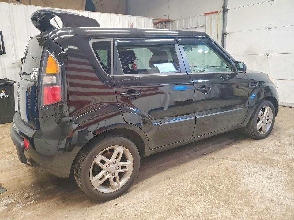 2011 Kia Soul VIN KNDJT2A20B7733005 COPART salvage auction — MINOR DENT/SCRATCHES, Wv - Certificate Of Title, sold $625 on 2026-07-02 (photo 3)