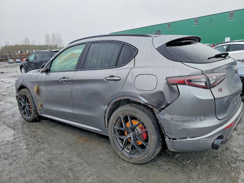 2021 Alfa romeo Stelvio VIN ZASPAKBN0M7D18043 COPART salvage auction — FRONT END, Qc - Gravement Accidente, sold $3,200 on 2026-07-07 (photo 2)