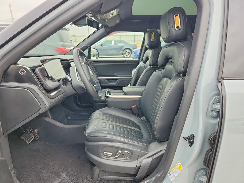2026 Rivian R1s VIN 7PDSGFBA6TN082331 COPART salvage auction — FRONT END, TX - SALVAGE VEHICLE TITLE, sold $10,000 on 2026-07-31 (photo 7)
