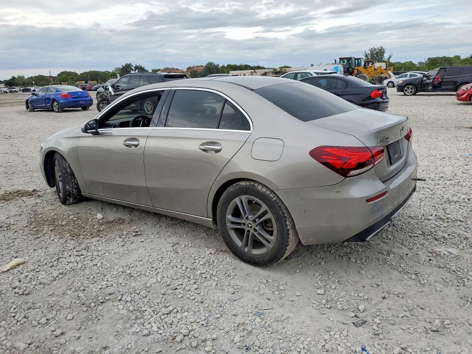 2020 Mercedes-benz A-klasse VIN W1K3G4EB5LJ199979 COPART salvage auction — MINOR DENT/SCRATCHES, Fl - Cert Of Title Slvg Rebuildable, sold $4,950 on 2026-07-24 (photo 2)