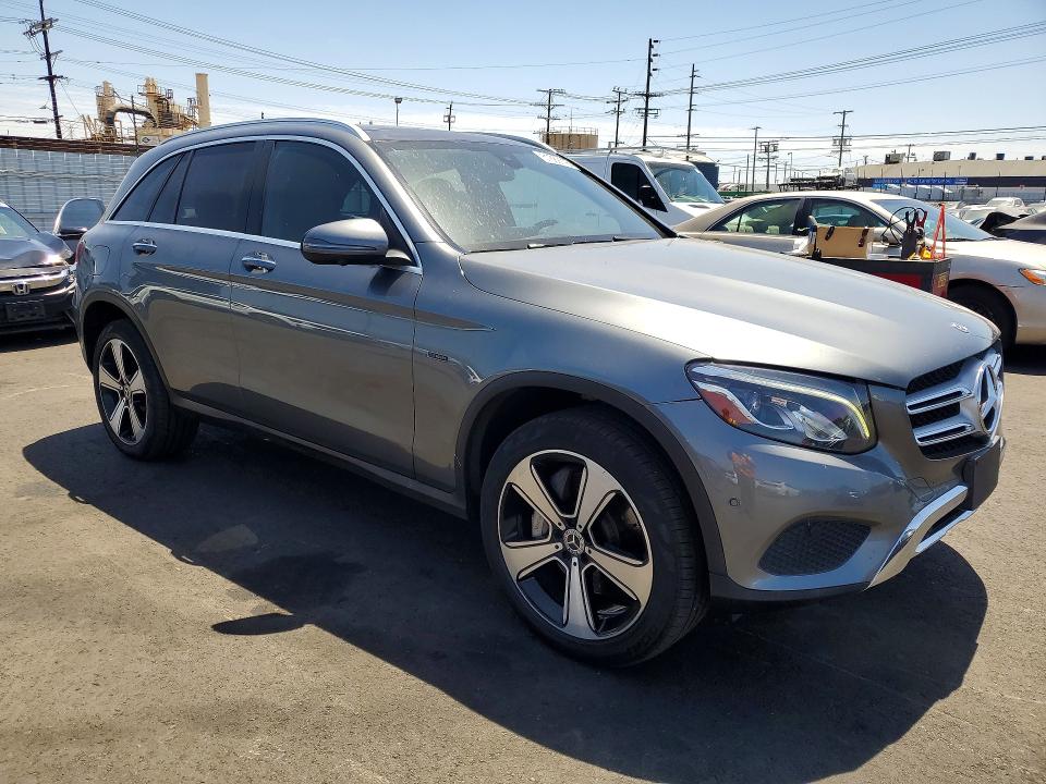 2019 Mercedes-benz Glc VIN WDC0G5EB6KF565642 COPART salvage auction — UNDERCARRIAGE, Salvage Title, sold $7,200 on 2026-08-05 (photo 4)