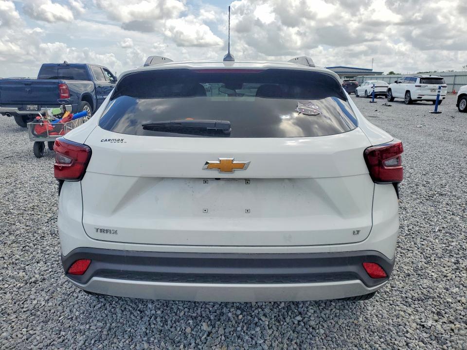 2025 Chevrolet Trax VIN KL77LHEP7SC243636 COPART salvage auction — FRONT END, Tx - Salvage Vehicle Title, sold $450 on 2026-07-13 (photo 6)