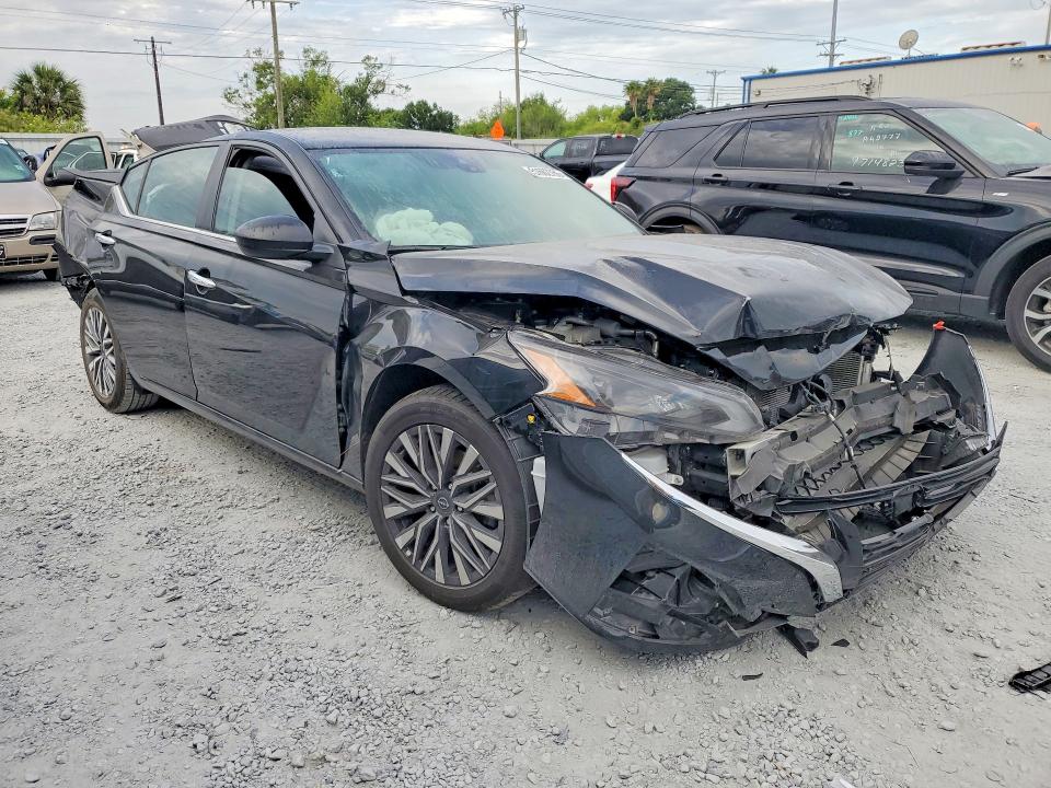 2025 Nissan Altima VIN 1N4BL4DV7SN368054 COPART salvage auction — REAR END, Fl - Certificate Of Destruction, sold $3,600 on 2026-07-09 (photo 4)