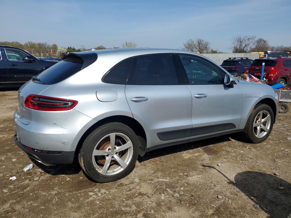 2018 Porsche Macan VIN WP1AA2A50JLB12030 COPART salvage auction — REAR END, Md - Certificate Of Title, sold $9,000 on 2026-07-02 (photo 3)