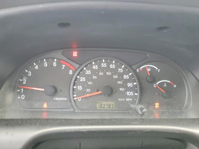 2000 Suzuki Grand vitara VIN JS3TE62V8Y4105448 COPART salvage auction — FRONT END, Tx - Bonded Title - Salvage, sold $125 on 2026-07-16 (photo 9)