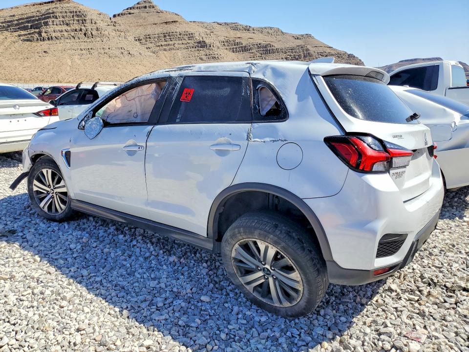 2022 Mitsubishi Outlander VIN JA4ARUAU9NU003623 COPART salvage auction — ROLLOVER, Nv - Salvage Title, sold $1,500 on 2026-07-20 (photo 2)