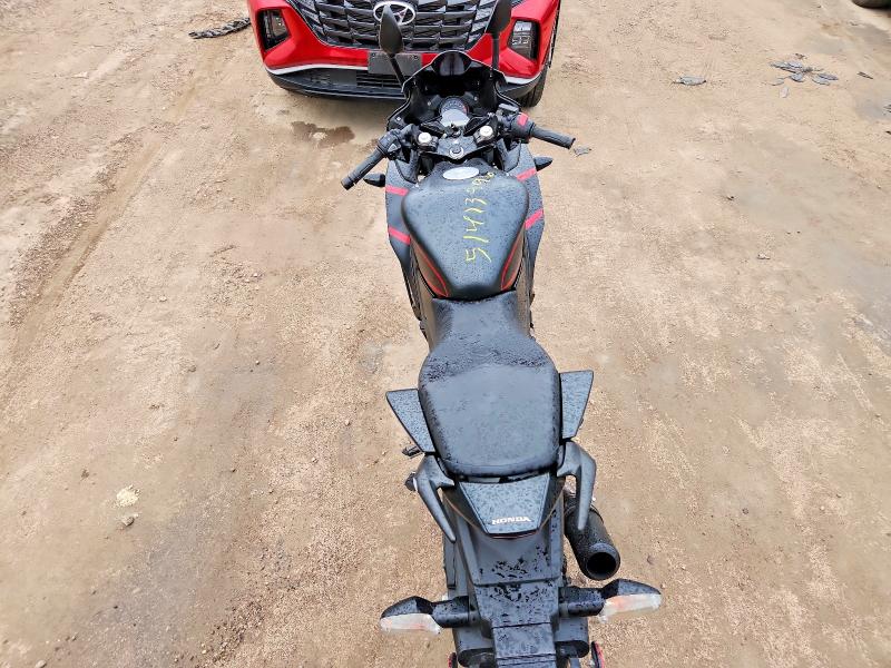 2018 Honda Cbr VIN MLHNC5106J5400817 COPART salvage auction — SIDE, Il - Salvage Certificate, sold $500 on 2026-07-09 (photo 6)