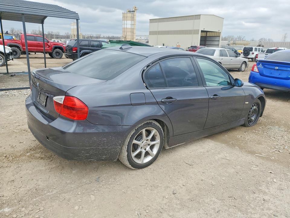 2007 BMW 3er VIN WBAVC93587K035535 COPART salvage auction — HAIL, Mo - Salvage Certificate Of Title, sold $475 on 2026-07-07 (photo 3)