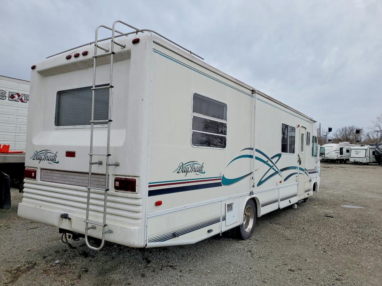 2000 Damon VIN 5B4LP37J4X3312863 COPART salvage auction — Top/Roof, IN - CERTIFICATE OF TITLE, sold $30 on 2026-07-07 (photo 4)