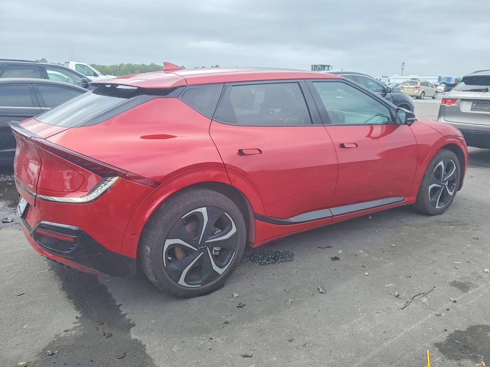 2024 Kia Ev6 VIN KNDC4DLC8R5210148 COPART salvage auction — REAR END, Id - Salvage Certificate Of Title, sold $11,700 on 2026-07-22 (photo 3)