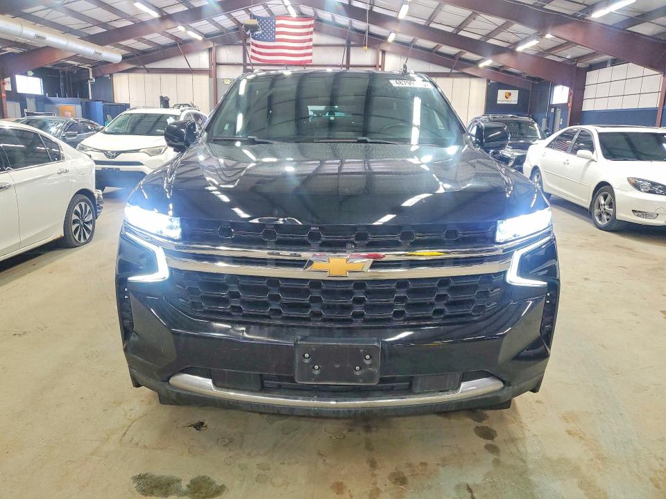 2021 Chevrolet Suburban VIN 1GNSKBKDXMR492589 COPART salvage auction — MINOR DENT/SCRATCHES, Ny - Certificate Of Title (P), sold $22,000 on 2026-07-30 (photo 5)