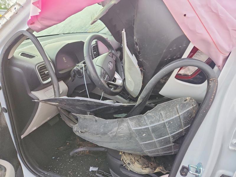 2026 Hyundai Venue VIN KMHRC8A31TU429551 COPART salvage auction — ROLLOVER, Fl - Dlr Only Cert Of Destruction, sold $2,250 on 2026-07-21 (photo 7)