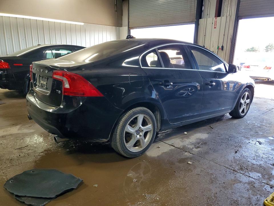 2013 Volvo S60 VIN YV1612FS3D1212753 COPART salvage auction — FRONT END, Il - Salvage Certificate, sold $275 on 2026-08-11 (photo 3)