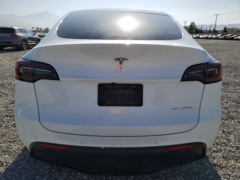 2022 Tesla VIN 7SAYGAEEXNF404184 COPART salvage auction — SIDE, CA, sold $12,300 on 2026-07-15 (photo 6)