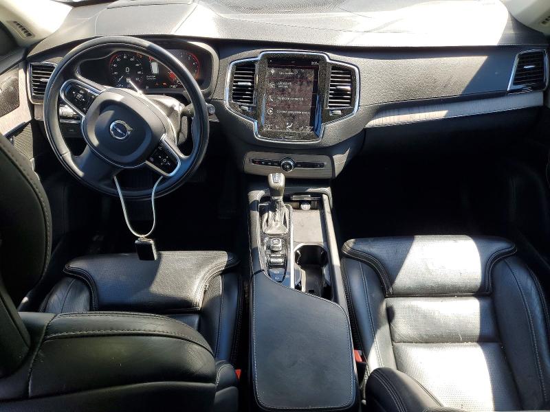 2021 Volvo VIN YV4A22PL6M1700483 COPART salvage auction — SIDE, Md - Cert Of Salvage > 75% Damage, sold $12,400 on 2026-07-23 (photo 8)