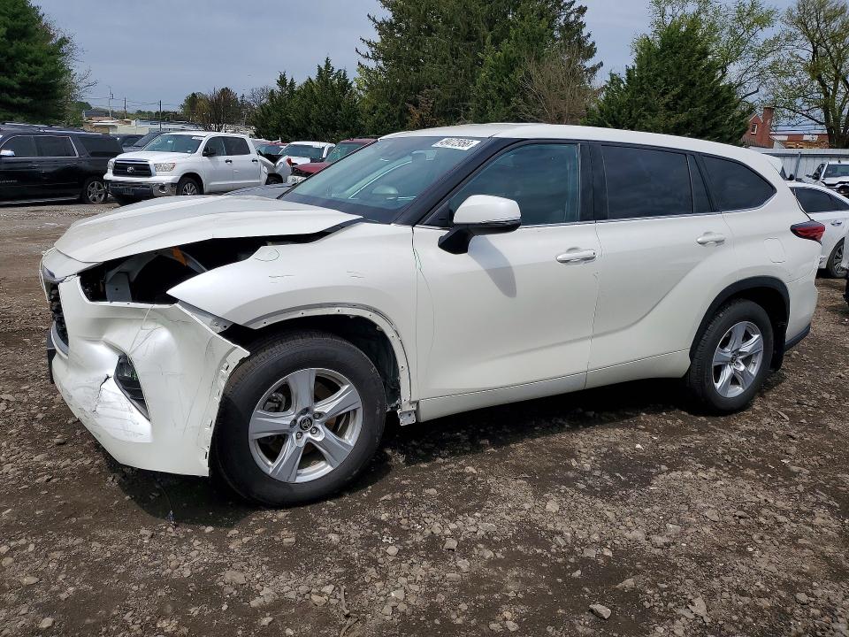 2021 Toyota Highlander VIN 5TDBZRBH8MS533321 COPART salvage auction — FRONT END, MD - CERT OF SALVAGE > 75% DAMAGE, sold $14,000 on 2026-07-06 (photo 1)