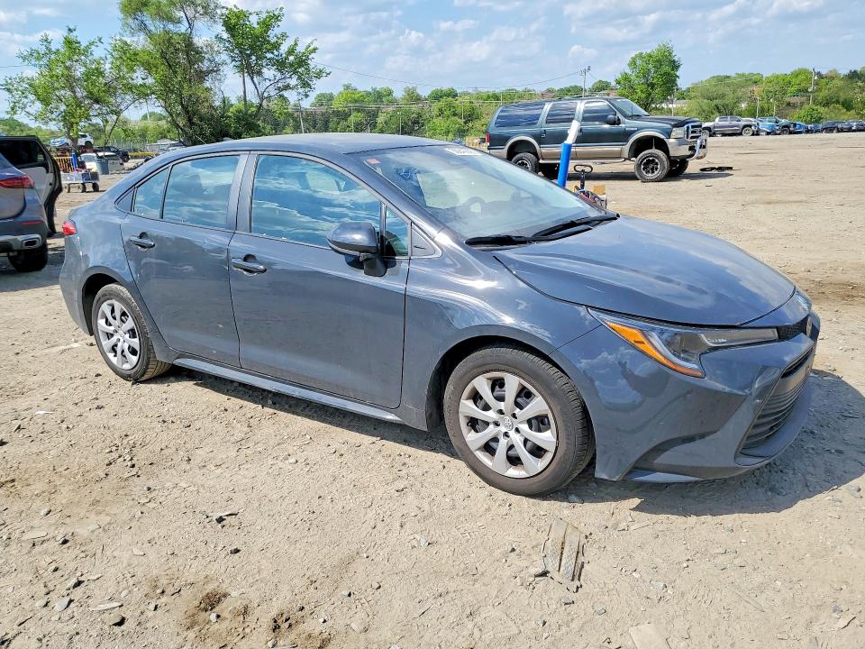 2025 Toyota Corolla VIN 5YFB4MDE9SP278821 COPART salvage auction — SIDE, MD - CERT OF SALVAGE > 75% DAMAGE, sold $5,600 on 2026-07-30 (photo 4)