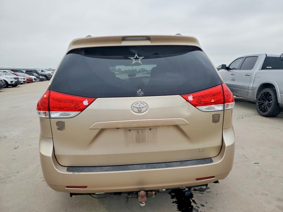2013 Toyota Sienna VIN 5TDKK3DC2DS295386 COPART salvage auction — FRONT END, Tx - Salvage Vehicle Title, sold $1,450 on 2026-07-20 (photo 6)
