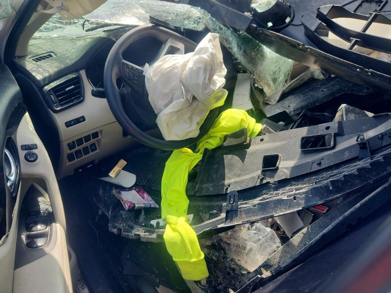 2018 Nissan Rogue VIN JN1BJ1CR6JW285648 COPART salvage auction — ROOF, ID - SALVAGE CERTIFICATE OF TITLE, sold $400 on 2026-07-28 (photo 8)