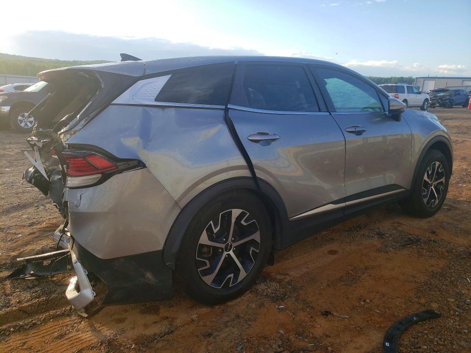2024 Kia Sportage VIN KNDPV3DFXR7287531 COPART salvage auction — REAR END, Nc - Salvage Certificate Of Title, sold $6,200 on 2026-07-10 (photo 3)