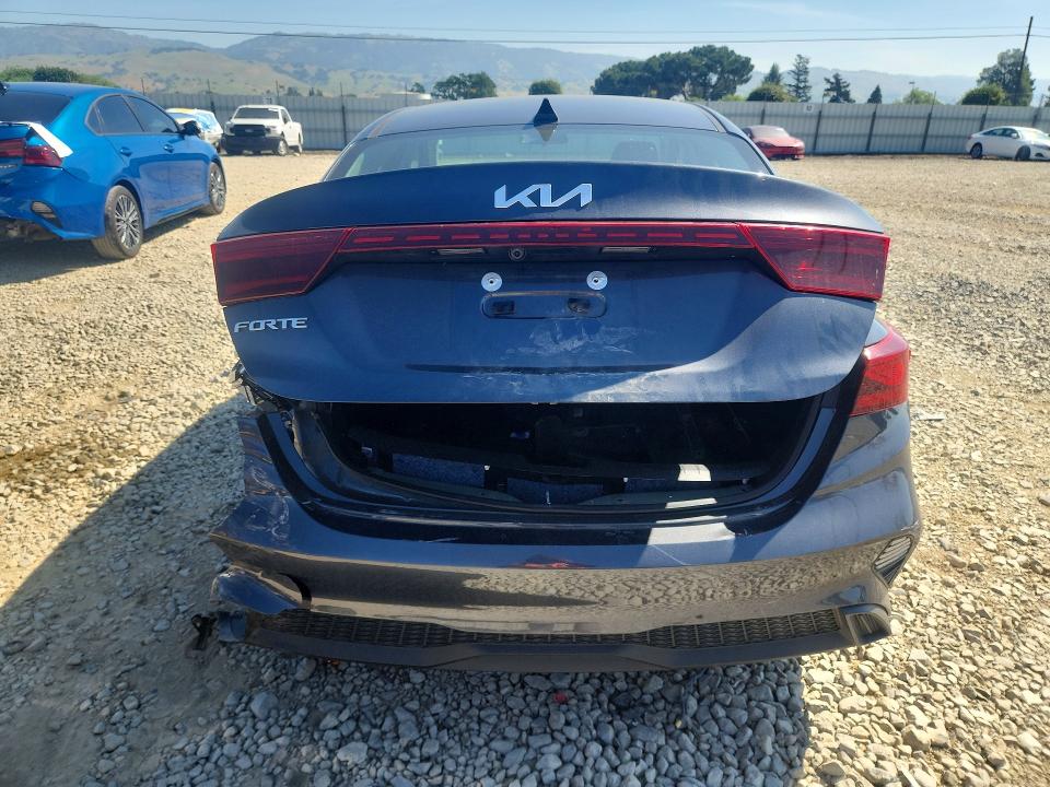 2024 Kia Forte VIN 3KPF24AD6RE798411 COPART salvage auction — REAR END, Id - Salvage Certificate Of Title, sold $3,600 on 2026-07-02 (photo 6)