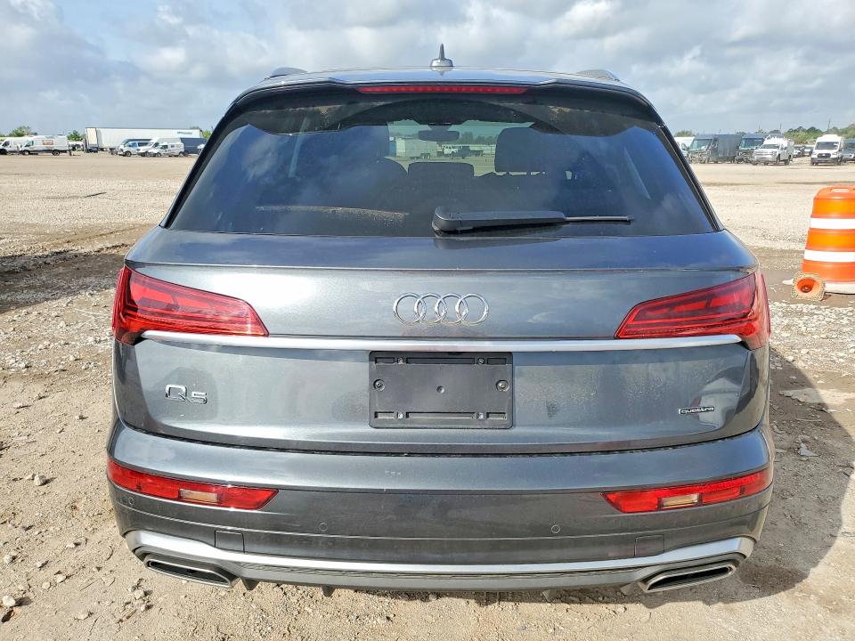 2025 Audi Q5 VIN WA1E2AFY7S2015535 COPART salvage auction — WATER/FLOOD, Tx - Salvage Title-Flood Damage, sold $14,200 on 2026-07-09 (photo 6)