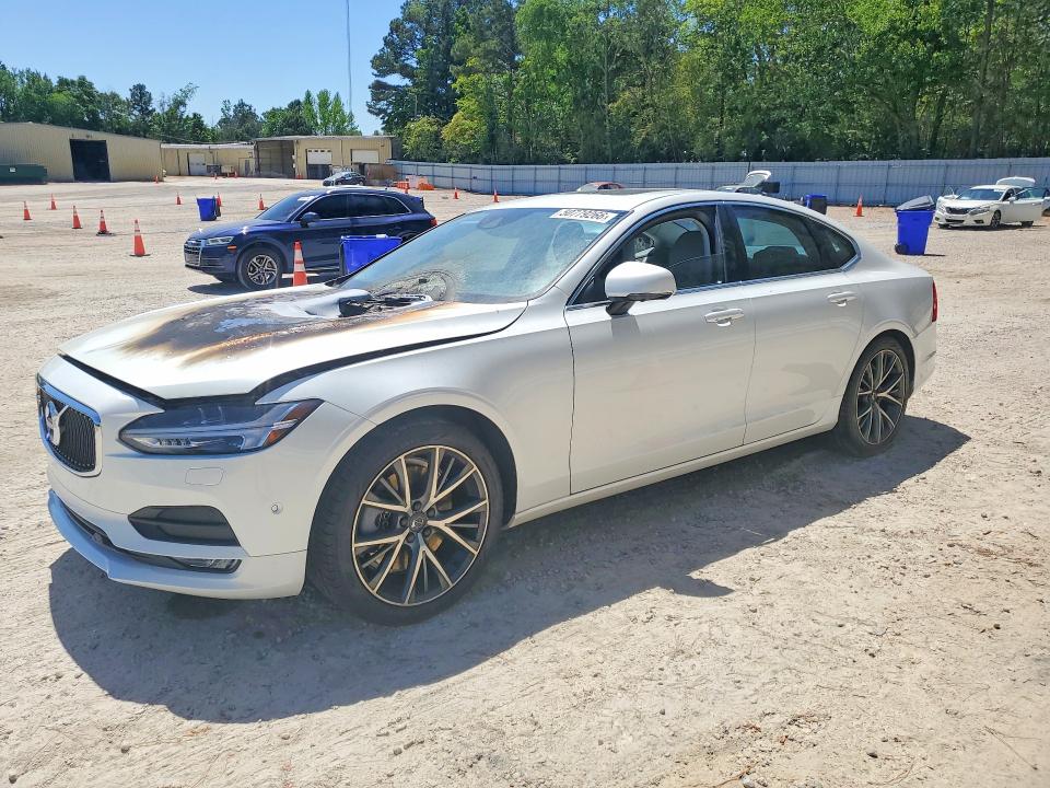 2017 Volvo S90 VIN YV1A22MK1H1010302 COPART salvage auction — BURN, Nc - Salvage Certificate Of Title, sold $2,100 on 2026-07-31 (photo 1)