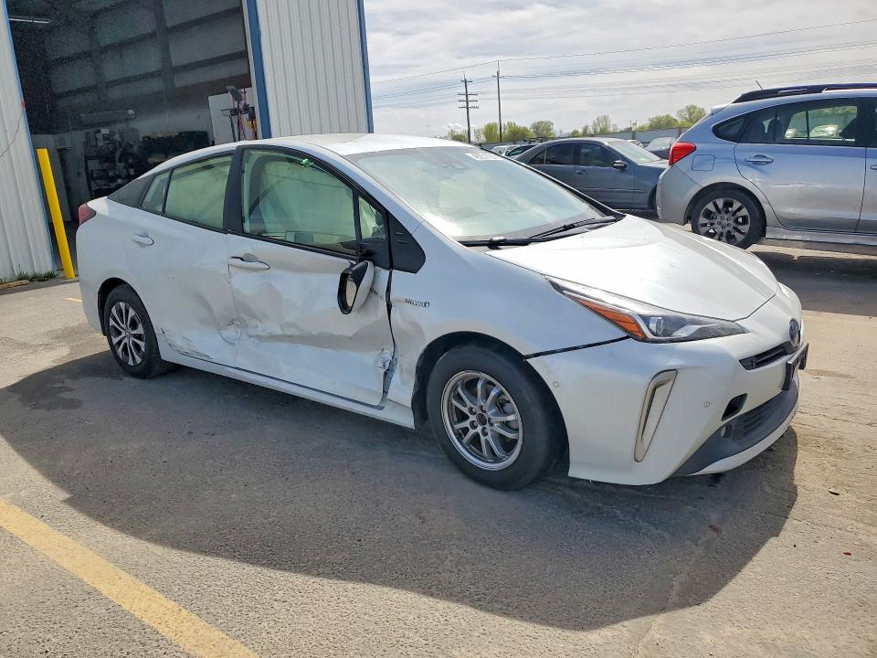 2022 Toyota Prius VIN JTDL9MFU5N3038902 COPART salvage auction — SIDE, Id - Salvage Certificate Of Title, sold $7,000 on 2026-07-30 (photo 4)