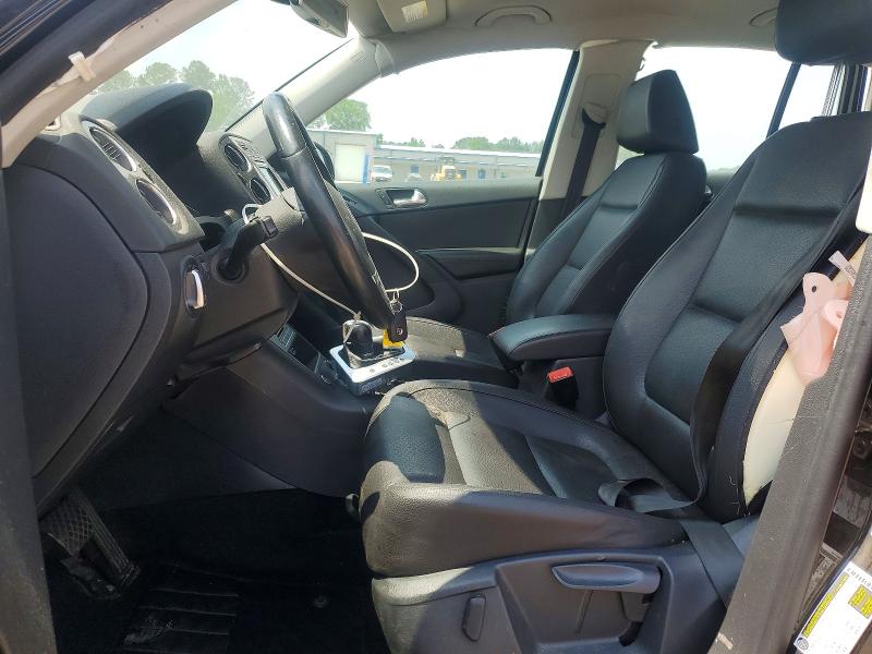 2017 Volkswagen Tiguan VIN WVGAV7AX0HK001591 COPART salvage auction — ROLLOVER, Sc - Cert Of Title-Salvage, sold $1,300 on 2026-07-20 (photo 7)