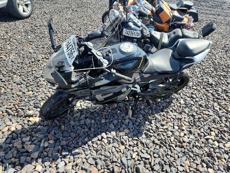 2022 True 300ss VIN LCEPDPL35N6000520 COPART salvage auction — SIDE, WV - SALVAGE CERTIFICATE, sold $625 on 2026-08-20 (photo 3)