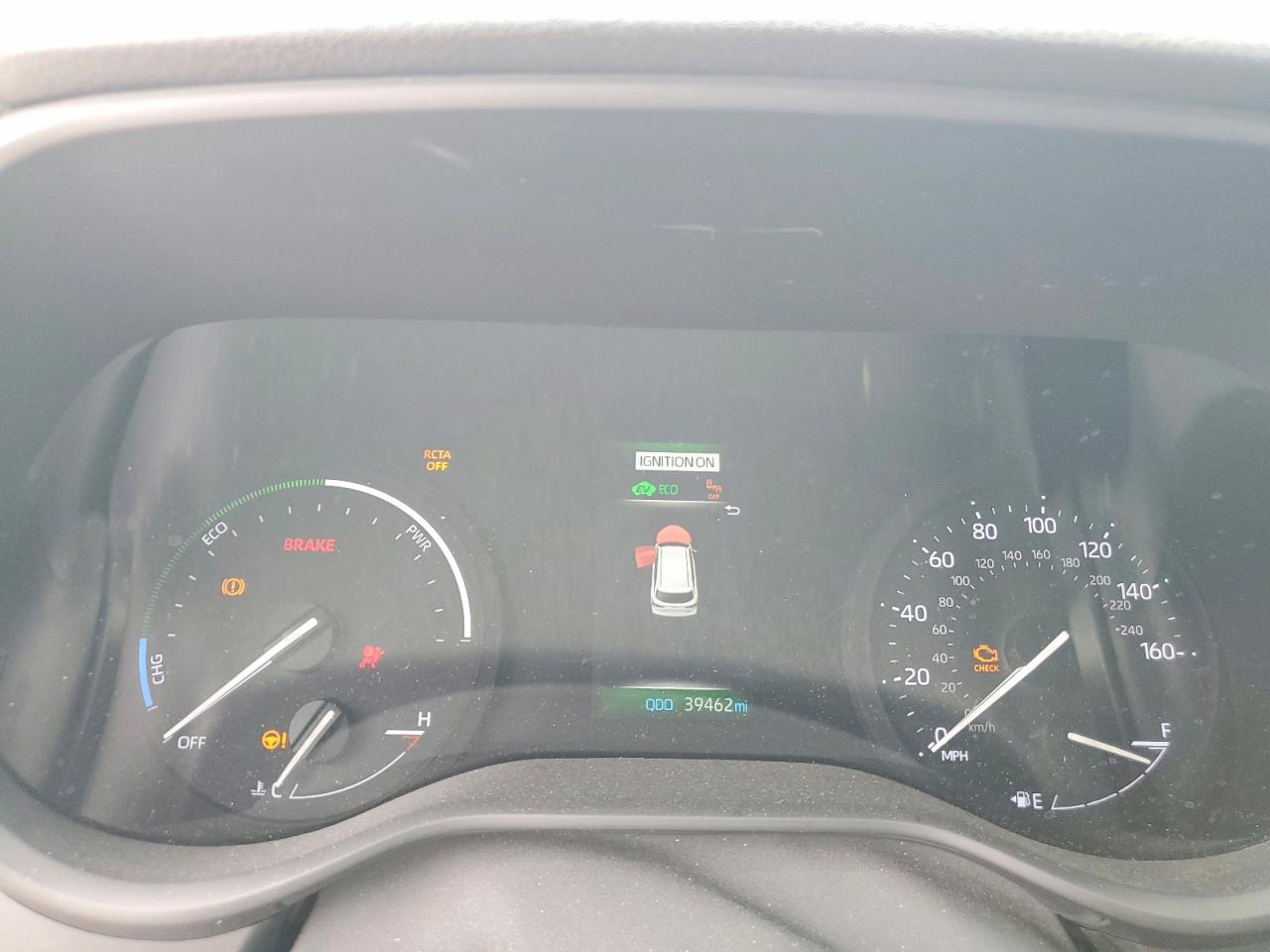 2022 Toyota Sienna VIN 5TDDRKEC9NS078285 COPART salvage auction — Front End, TX - SALVAGE VEHICLE TITLE, sold $15,600 on 2026-07-09 (photo 9)