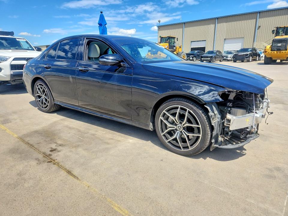 2022 Mercedes-benz E-klasse VIN W1KZF8DB8NB098731 COPART salvage auction — FRONT END, Tx - Salvage Vehicle Title, sold $22,900 on 2026-07-30 (photo 4)