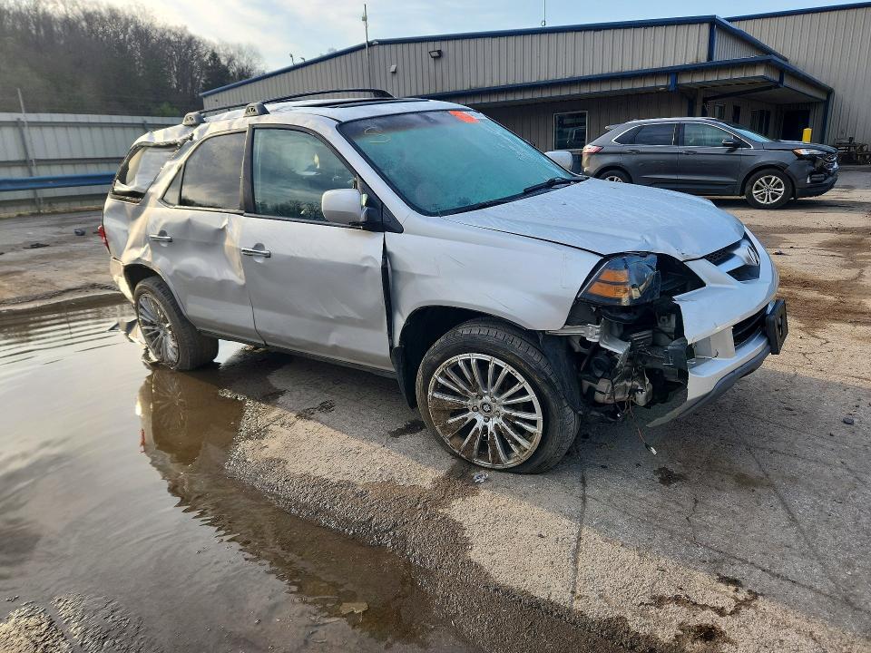 2005 Acura Mdx VIN 2HNYD18945H555398 COPART salvage auction — ROLLOVER, PA - CERTIFICATE OF SALVAGE, sold $325 on 2026-07-02 (photo 4)