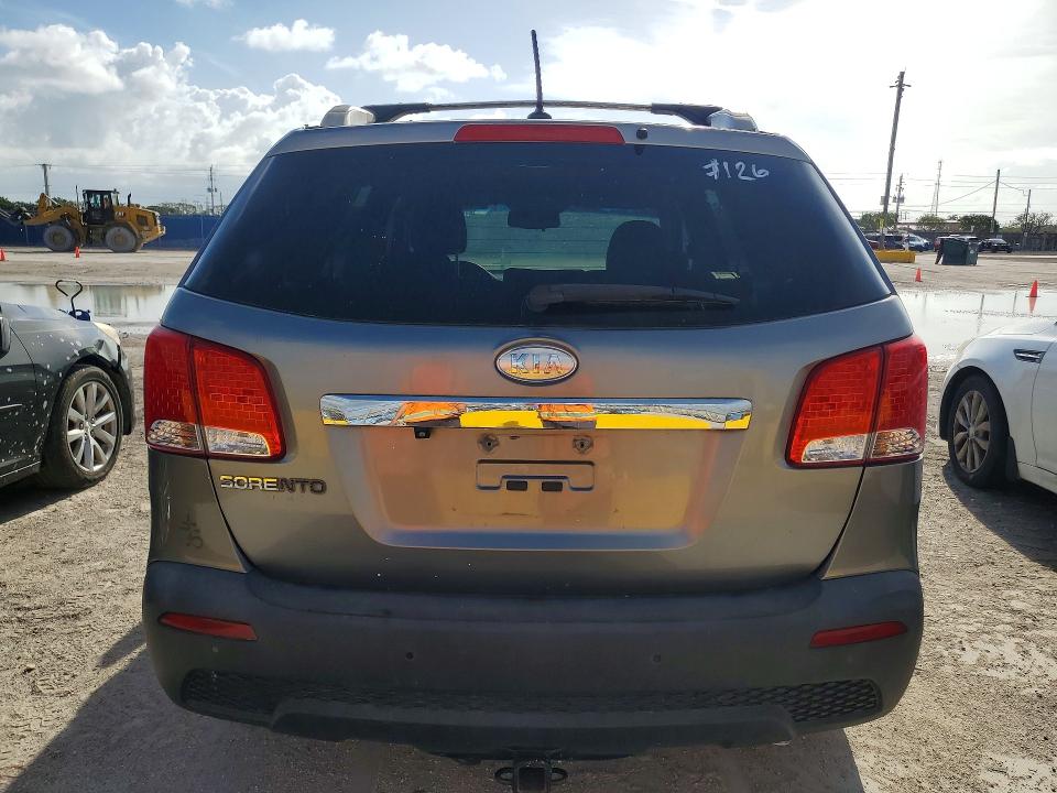 2012 Kia Sorento VIN 5XYKT3A63CG206447 COPART salvage auction — MECHANICAL, Fl - Certificate Of Title, sold $975 on 2026-07-29 (photo 6)