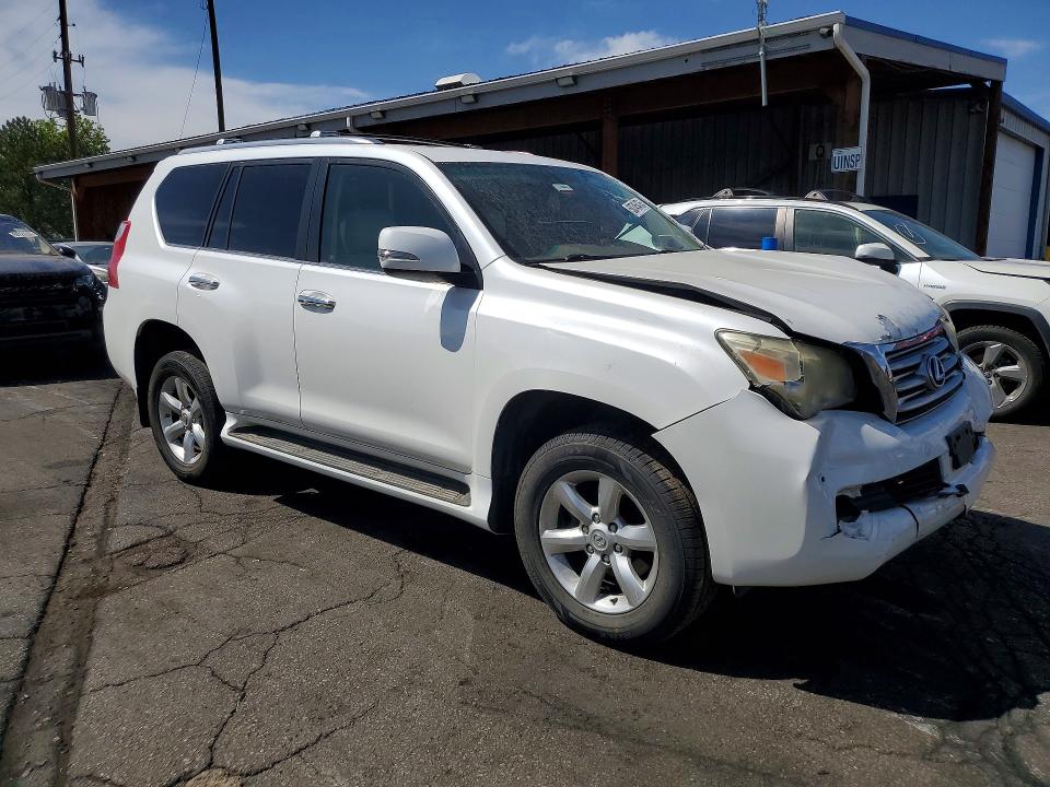2011 Lexus Gx 460 VIN JTJBM7FX9B5032345 COPART salvage auction — FRONT END, Co - Dis/Dlr/Exp Only Clean Title, sold $10,000 on 2026-07-23 (photo 4)