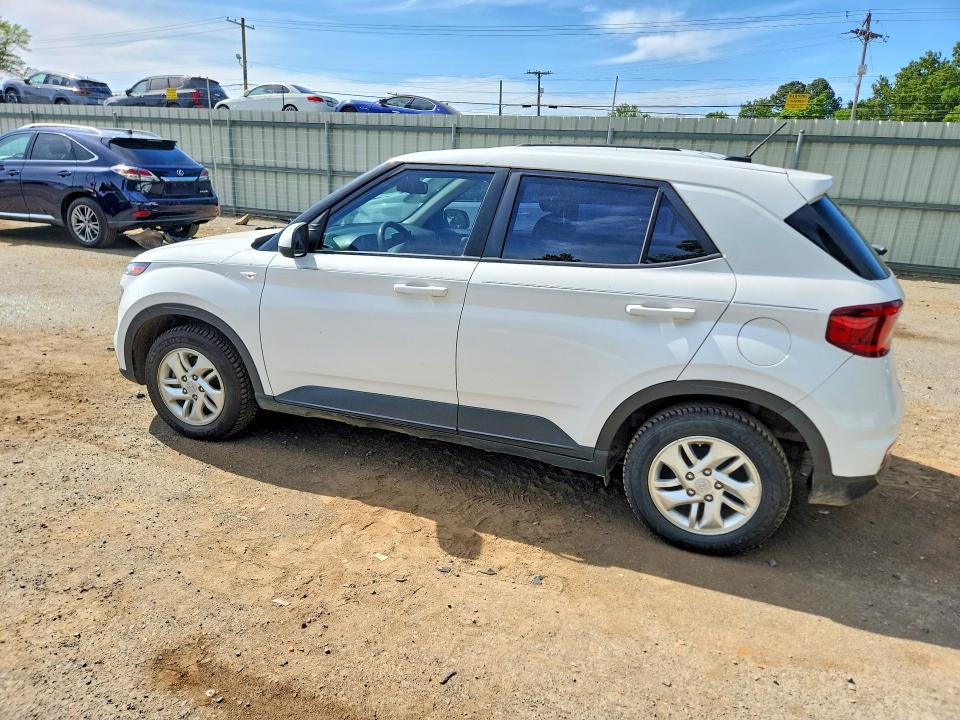 2023 Hyundai VIN KMHRB8A37PU212983 COPART salvage auction — MINOR DENT/SCRATCHES, La - Cert Of Title-Salvage, sold $3,550 on 2026-07-09 (photo 2)