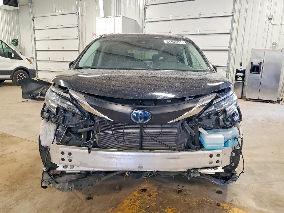 2022 Toyota Sienna VIN 5TDYRKEC2NS100497 COPART salvage auction — FRONT END, Mn - Cert Of Title-Salvage, sold $10,200 on 2026-07-28 (photo 5)
