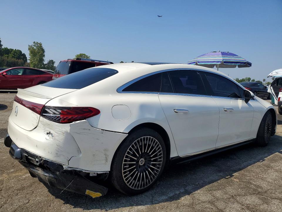 2022 Merz Eqs 450t VIN W1KCG2DB0NA009501 COPART salvage auction — REAR END, Ca - Salvage Cert-Lemon Law Buyback, sold $800 on 2026-08-14 (photo 3)