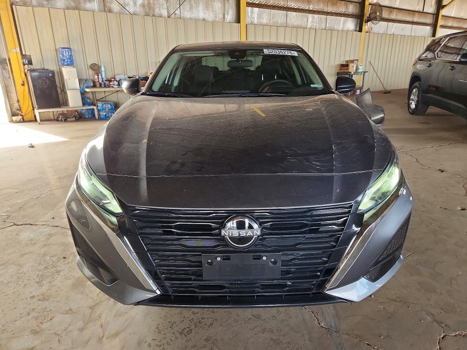 2024 Nissan Altima VIN 1N4BL4BV1RN410733 COPART salvage auction — REAR END, Salvage Title, sold $6,000 on 2026-08-03 (photo 5)