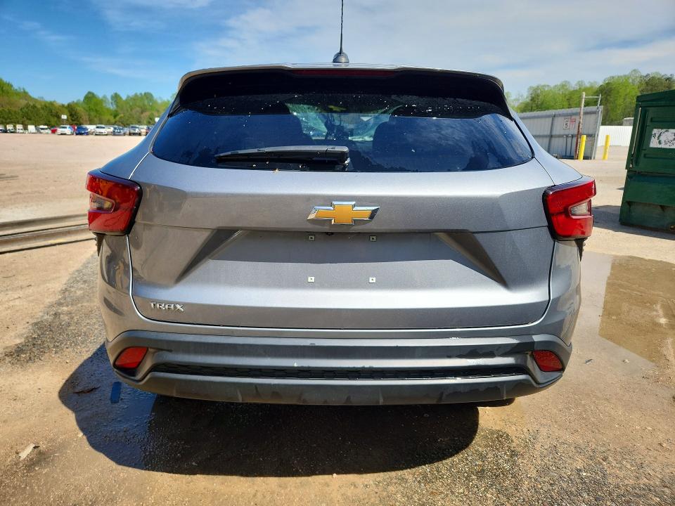 2024 Chevrolet Trax VIN KL77LFE26RC246093 COPART salvage auction — ROOF, VA - CERTIFICATE OF TITLE, sold $7,800 on 2026-07-09 (photo 6)