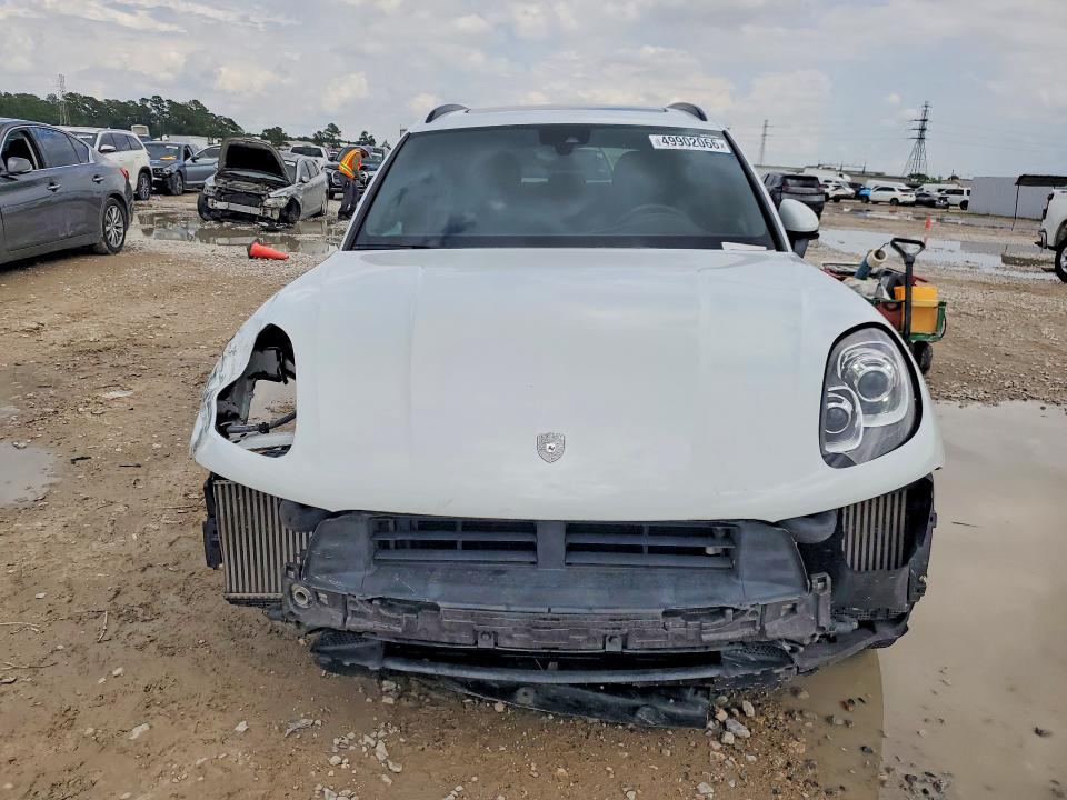 2018 Porsche Macan VIN WP1AB2A58JLB33320 COPART salvage auction — FRONT END, Tx - Salvage Vehicle Title, sold $8,300 on 2026-07-07 (photo 5)
