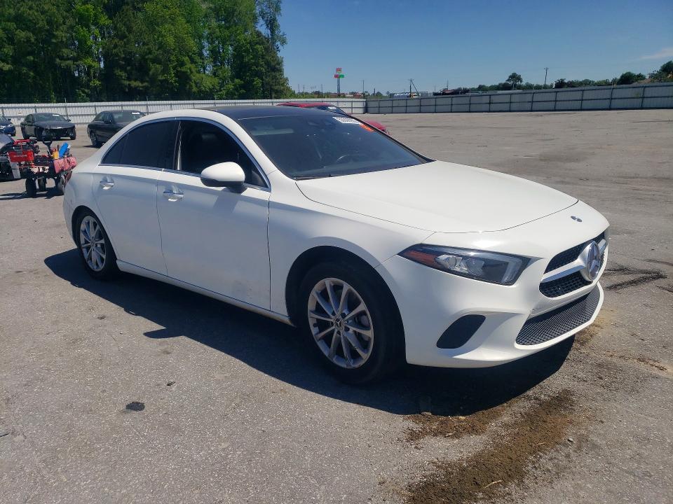 2019 Mercedes-benz VIN WDD3G4FB3KW002971 COPART salvage auction — SIDE, Nc - Salvage Certificate Of Title, sold $4,050 on 2026-07-21 (photo 4)