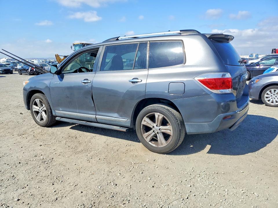 2013 Toyota VIN 5TDYK3EH7DS120006 COPART salvage auction — FRONT END, Ca - Salvage Certificate, sold $500 on 2026-07-21 (photo 2)