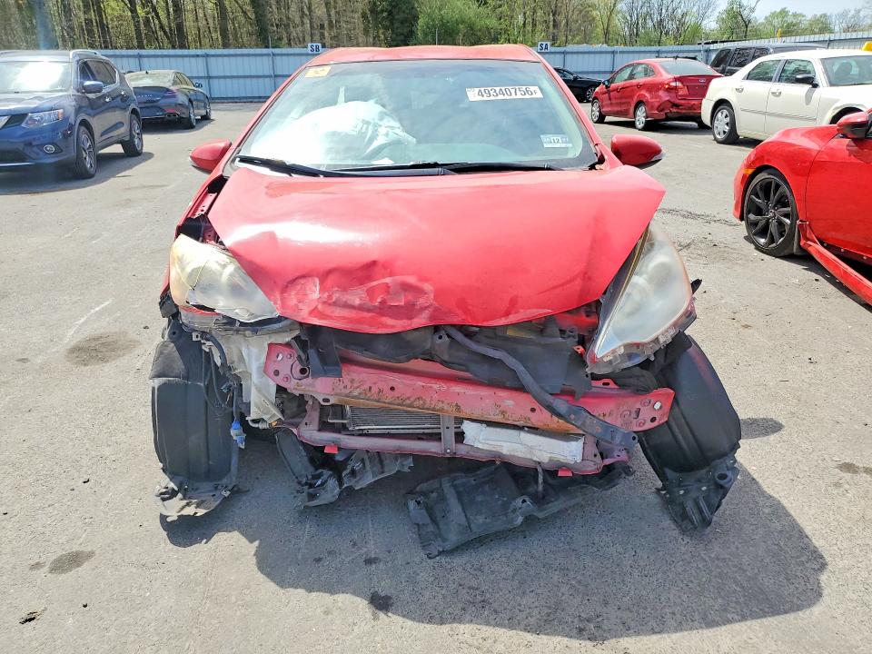 2013 Toyota Prius c VIN JTDKDTB3XD1549114 COPART salvage auction — FRONT END, Id - Salvage Certificate Of Title, sold $600 on 2026-07-07 (photo 5)