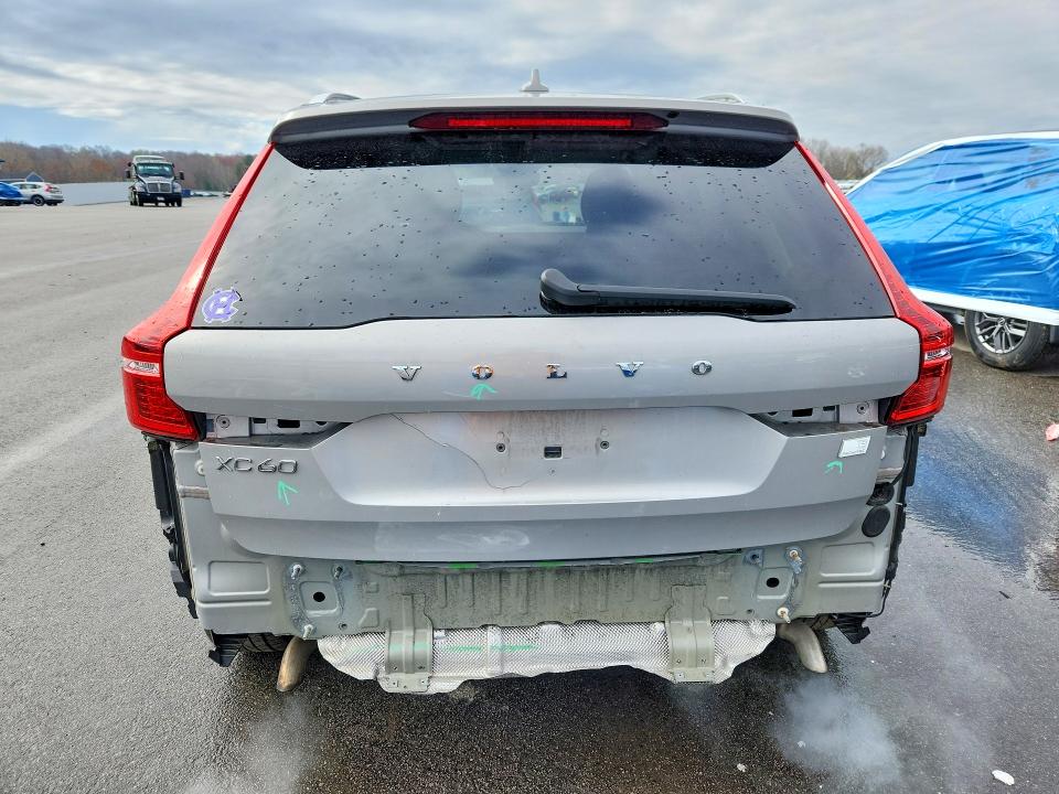 2023 Volvo VIN YV4H60DKXP1333384 COPART salvage auction — FRONT END, Ma - Certificate Of Title, sold $11,000 on 2026-07-09 (photo 6)